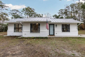 Island Joy - Newly Renovated/Walk to the Beach!